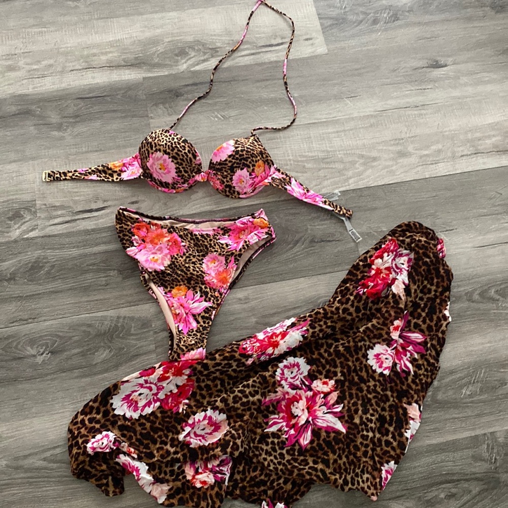 Vitoria’s Secret high waisted bikini and sarong set